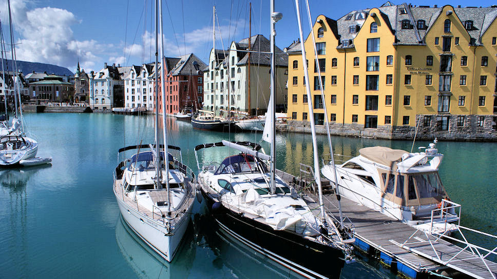 �lesund (Port)