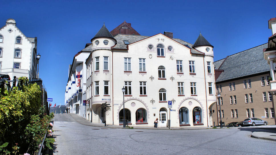 �lesund