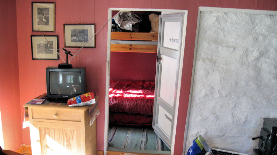 Leardalsoyri.  Eri Gardshus. Slaapkamer beneden