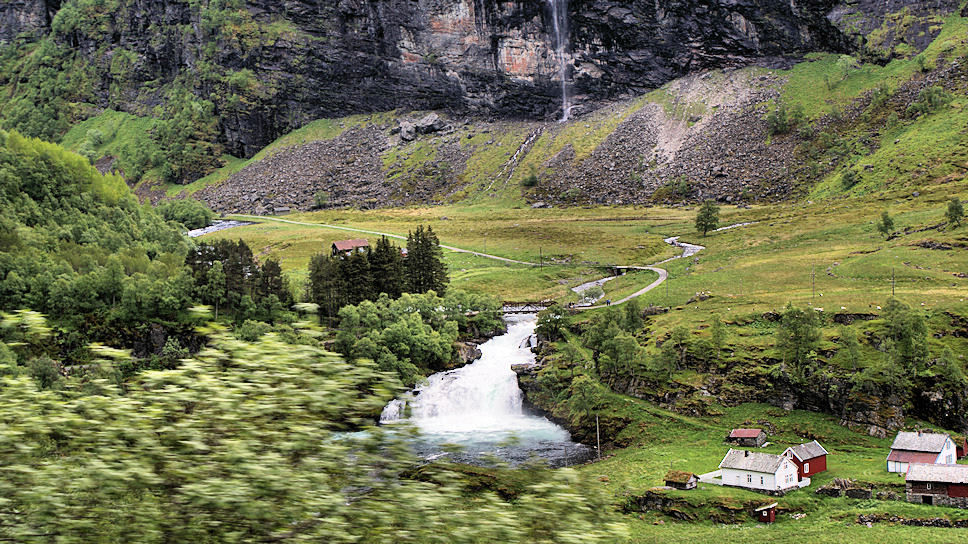 Fl�msbana,  Fl�msdalen Valley