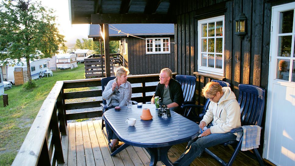 Tretten,&nbsp;&nbsp;Mageli Camping, 22.15  uur