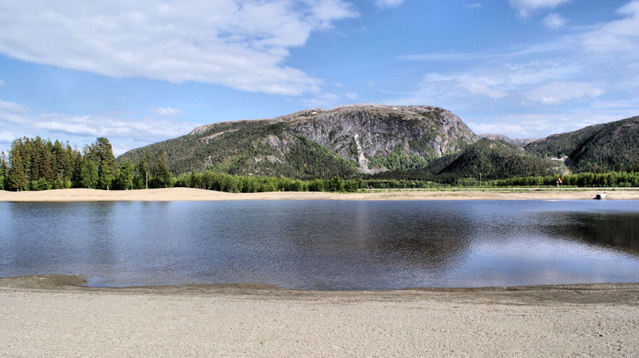 Namsos camping, Het water was nog erg koud BRRR