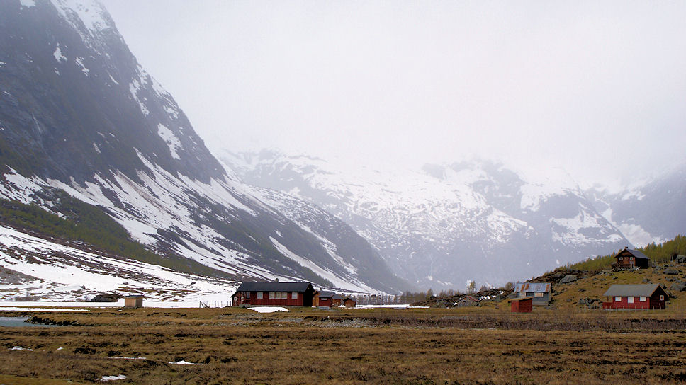  Langedalsbreen & Austredalsbreen zijn gletsjerzijarmen van de Jostedalsbreen