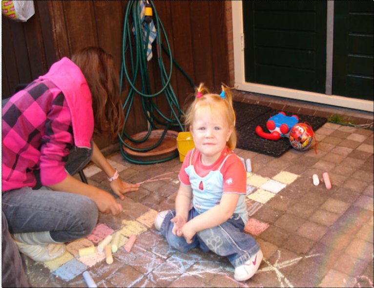 Zoë en Priscilla.